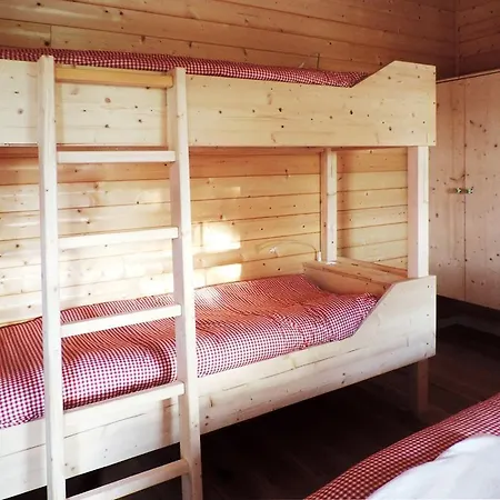 ゲストハウス Evolution Camp